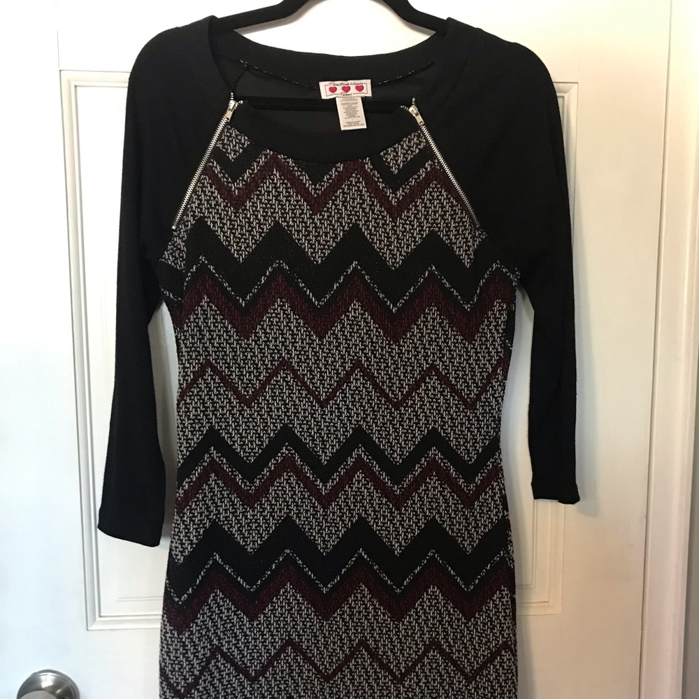 Black and Purple Zig Zag Long Sleeve Dress